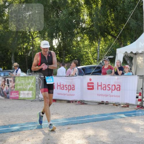 07.09.2025 - 19. Norderstedt Triathlon Zöllner http://msf.ph/oto/8796075 07.09.2025 17:10:05 Ziel 415 meine-sportfotos.de