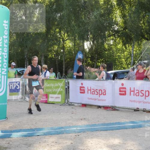 07.09.2025 - 19. Norderstedt Triathlon Zöllner http://msf.ph/oto/8796091 07.09.2025 17:11:06 Ziel 408, 945, 1410 meine-sportfotos.de