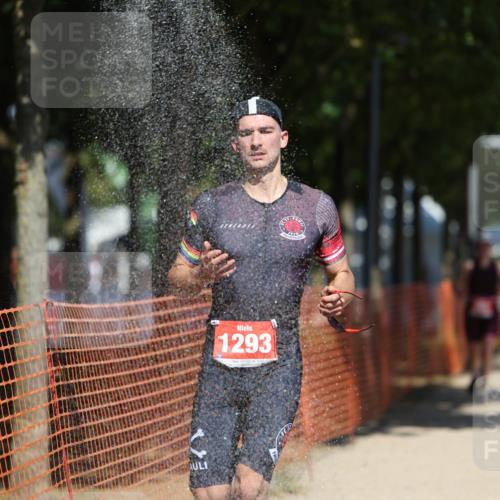 07.09.2025 - 19. Norderstedt Triathlon Michael Strokosch http://msf.ph/oto/8796101 07.09.2025 13:02:19 Laufen 265, 1264, 1293, 1391 meine-sportfotos.de
