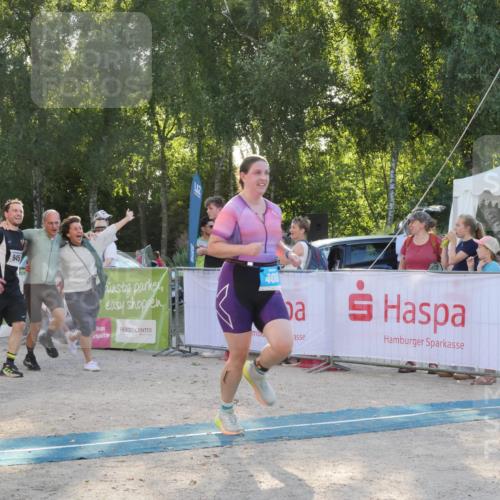 07.09.2025 - 19. Norderstedt Triathlon Zöllner http://msf.ph/oto/8796124 07.09.2025 17:11:08 Ziel 408, 945, 1410 meine-sportfotos.de