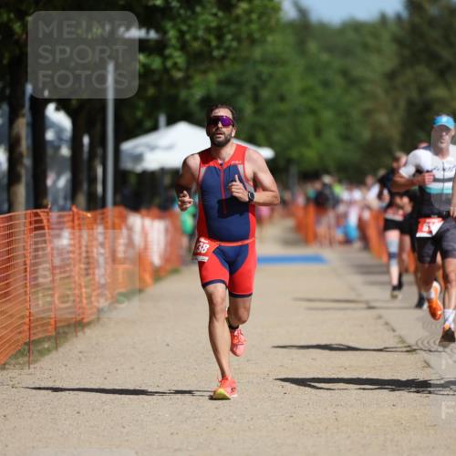 07.09.2025 - 19. Norderstedt Triathlon Michael Strokosch http://msf.ph/oto/8796163 07.09.2025 11:54:31 Laufen 238, 819, 984, 1189 meine-sportfotos.de