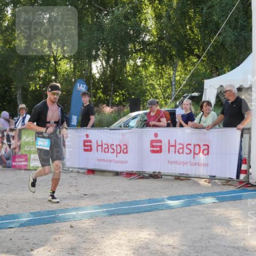 07.09.2025 - 19. Norderstedt Triathlon Zöllner http://msf.ph/oto/8796187 07.09.2025 17:11:47 Ziel 866 meine-sportfotos.de