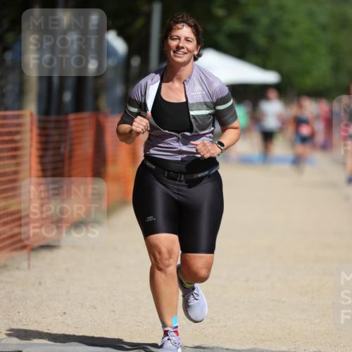 07.09.2025 - 19. Norderstedt Triathlon Michael Strokosch http://msf.ph/oto/8796189 07.09.2025 12:19:18 Laufen 1286 meine-sportfotos.de
