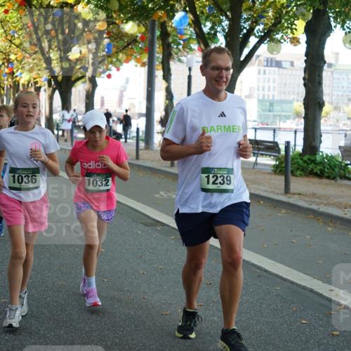07.09.2025 - BARMER Alsterlauf Yannick Fuchs http://msf.ph/oto/8796205 07.09.2025 11:44:25 Laufen 1056, 8325, 1036, 1032, 136, 1239 meine-sportfotos.de