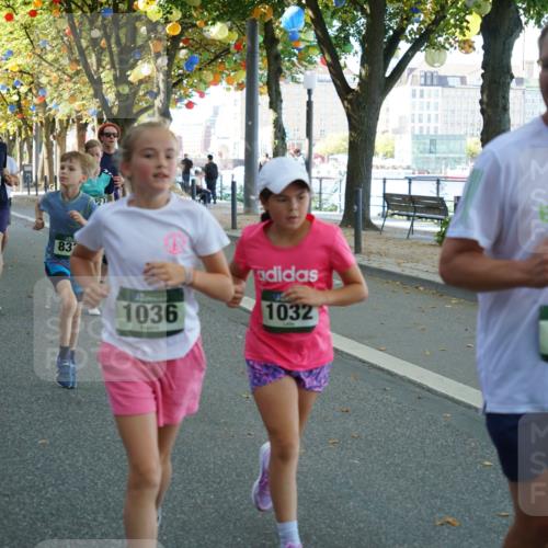 07.09.2025 - BARMER Alsterlauf Yannick Fuchs http://msf.ph/oto/8796229 07.09.2025 11:44:26 Laufen 1056, 8325, 83, 1036, 1032, 1239 meine-sportfotos.de