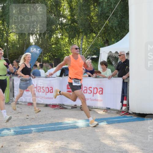 07.09.2025 - 19. Norderstedt Triathlon Zöllner http://msf.ph/oto/8796295 07.09.2025 17:12:52 Ziel 933 meine-sportfotos.de
