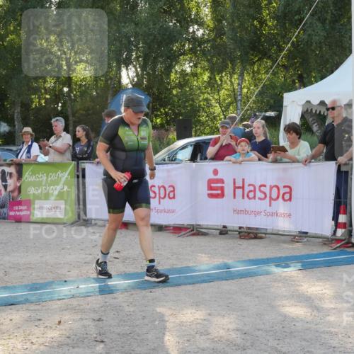 07.09.2025 - 19. Norderstedt Triathlon Zöllner http://msf.ph/oto/8796329 07.09.2025 17:12:58 Ziel 454, 933 meine-sportfotos.de