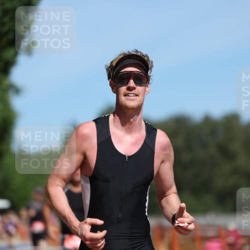 07.09.2025 - 19. Norderstedt Triathlon Michael Strokosch http://msf.ph/oto/8796330 07.09.2025 13:02:55 Laufen 145, 159, 233, 236, 266, 1364 meine-sportfotos.de