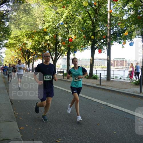07.09.2025 - BARMER Alsterlauf Yannick Fuchs http://msf.ph/oto/8796332 07.09.2025 11:44:30 Laufen 10, 8325, 832 meine-sportfotos.de
