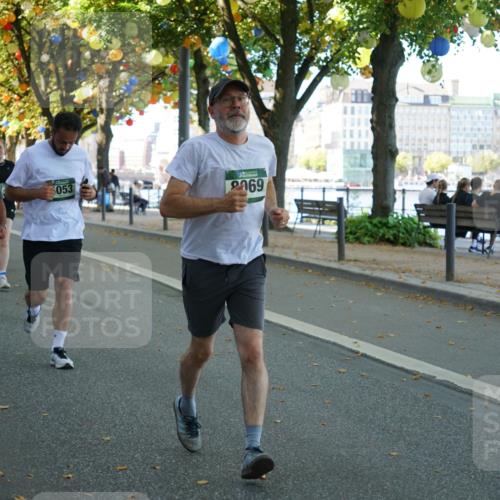 07.09.2025 - BARMER Alsterlauf Yannick Fuchs http://msf.ph/oto/8796355 07.09.2025 11:44:32 Laufen 1090, 1056, 053, 2169 meine-sportfotos.de