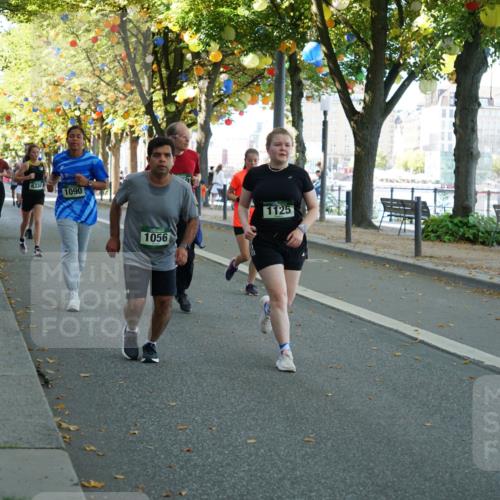 07.09.2025 - BARMER Alsterlauf Yannick Fuchs http://msf.ph/oto/8796392 07.09.2025 11:44:34 Laufen 8338, 1090, 1056, 1125 meine-sportfotos.de