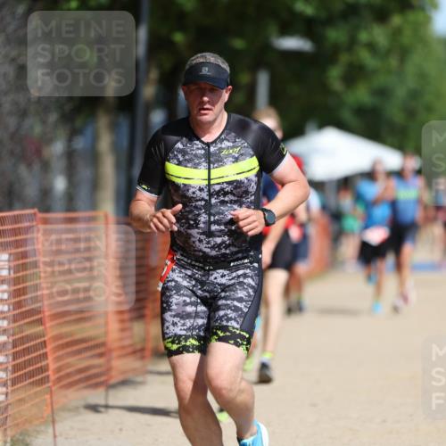 07.09.2025 - 19. Norderstedt Triathlon Michael Strokosch http://msf.ph/oto/8796447 07.09.2025 12:19:48 Laufen 215, 791, 837, 862, 1265 meine-sportfotos.de