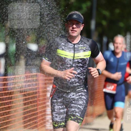 07.09.2025 - 19. Norderstedt Triathlon Michael Strokosch http://msf.ph/oto/8796466 07.09.2025 12:19:49 Laufen 215, 791, 837, 862, 1265 meine-sportfotos.de