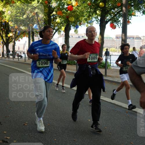07.09.2025 - BARMER Alsterlauf Yannick Fuchs http://msf.ph/oto/8796469 07.09.2025 11:44:37 Laufen 1162, 1090, 8338, 1089, 10, 10 meine-sportfotos.de