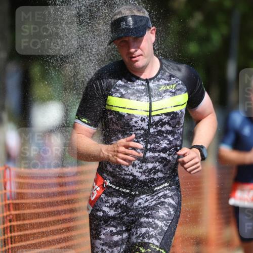 07.09.2025 - 19. Norderstedt Triathlon Michael Strokosch http://msf.ph/oto/8796474 07.09.2025 12:19:49 Laufen 215, 791, 837, 862, 1265 meine-sportfotos.de