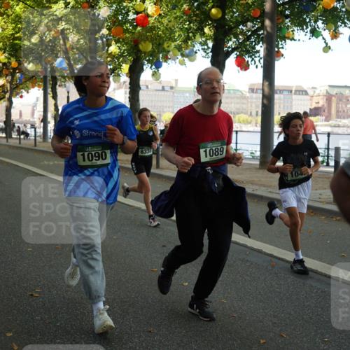 07.09.2025 - BARMER Alsterlauf Yannick Fuchs http://msf.ph/oto/8796475 07.09.2025 11:44:37 Laufen 1162, 1090, 8338, 1089 meine-sportfotos.de