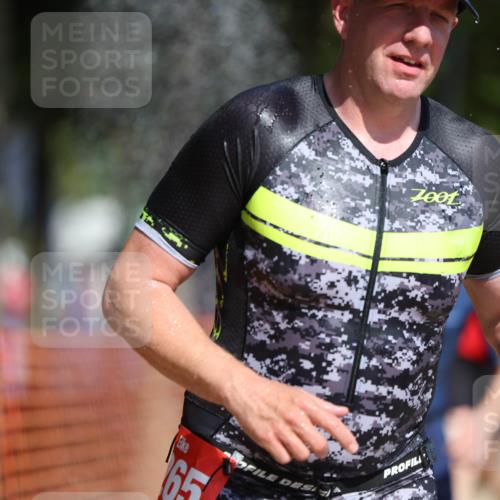 07.09.2025 - 19. Norderstedt Triathlon Michael Strokosch http://msf.ph/oto/8796488 07.09.2025 12:19:50 Laufen 215, 791, 815, 837, 862, 1265 meine-sportfotos.de