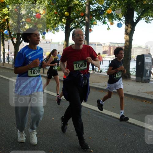 07.09.2025 - BARMER Alsterlauf Yannick Fuchs http://msf.ph/oto/8796490 07.09.2025 11:44:38 Laufen 1090, 833, 1089, 104 meine-sportfotos.de