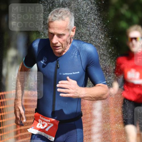 07.09.2025 - 19. Norderstedt Triathlon Michael Strokosch http://msf.ph/oto/8796493 07.09.2025 12:19:51 Laufen 215, 791, 815, 837, 862, 1265 meine-sportfotos.de
