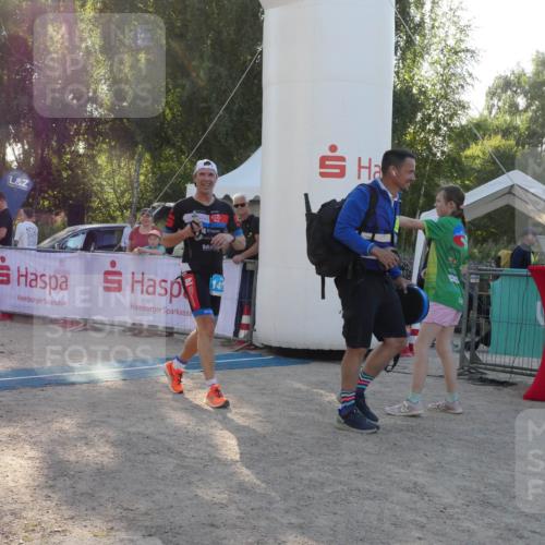 07.09.2025 - 19. Norderstedt Triathlon Zöllner http://msf.ph/oto/8796497 07.09.2025 17:15:28 Ziel 1417 meine-sportfotos.de