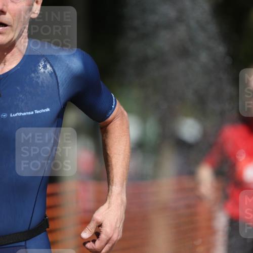 07.09.2025 - 19. Norderstedt Triathlon Michael Strokosch http://msf.ph/oto/8796502 07.09.2025 12:19:52 Laufen 215, 791, 815, 837, 862, 1265 meine-sportfotos.de