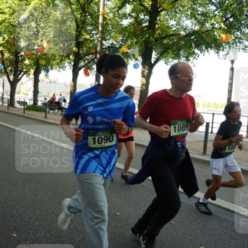 07.09.2025 - BARMER Alsterlauf Yannick Fuchs http://msf.ph/oto/8796507 07.09.2025 11:44:38 Laufen 1090, 1089, 104 meine-sportfotos.de