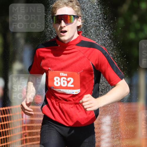 07.09.2025 - 19. Norderstedt Triathlon Michael Strokosch http://msf.ph/oto/8796513 07.09.2025 12:19:52 Laufen 215, 791, 815, 837, 862, 1265 meine-sportfotos.de