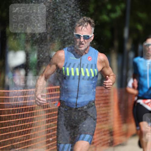 07.09.2025 - 19. Norderstedt Triathlon Michael Strokosch http://msf.ph/oto/8796532 07.09.2025 12:19:55 Laufen 215, 791, 815, 862 meine-sportfotos.de