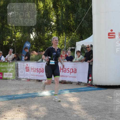 07.09.2025 - 19. Norderstedt Triathlon Zöllner http://msf.ph/oto/8796577 07.09.2025 17:16:21 Ziel 1450 meine-sportfotos.de