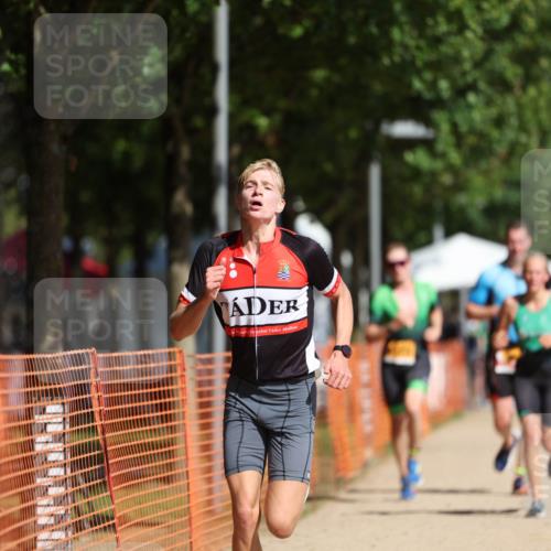 07.09.2025 - 19. Norderstedt Triathlon Michael Strokosch http://msf.ph/oto/8796578 07.09.2025 11:55:24 Laufen 228, 710, 734, 746, 1164, 1173, 1202 meine-sportfotos.de