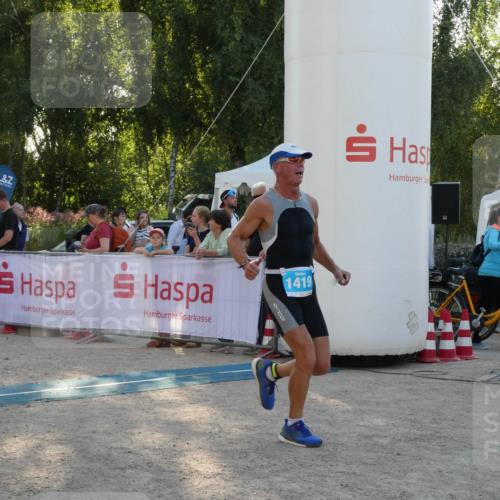 07.09.2025 - 19. Norderstedt Triathlon Zöllner http://msf.ph/oto/8796611 07.09.2025 17:16:40 Ziel 1419 meine-sportfotos.de