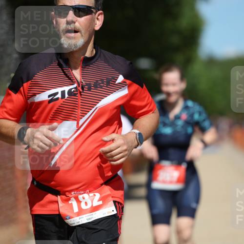07.09.2025 - 19. Norderstedt Triathlon Michael Strokosch http://msf.ph/oto/8796628 07.09.2025 13:03:28 Laufen 157, 182, 207, 273, 724, 739, 1317 meine-sportfotos.de
