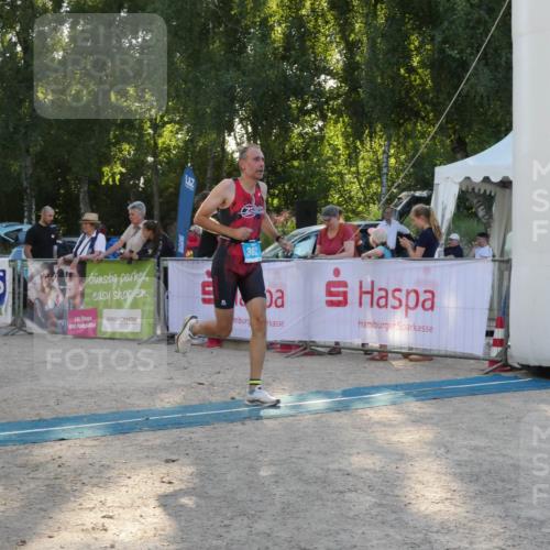 07.09.2025 - 19. Norderstedt Triathlon Zöllner http://msf.ph/oto/8796654 07.09.2025 17:17:10 Ziel 362 meine-sportfotos.de