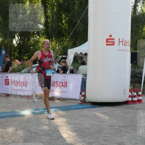07.09.2025 - 19. Norderstedt Triathlon Zöllner http://msf.ph/oto/8796658 07.09.2025 17:17:10 Ziel 362 meine-sportfotos.de