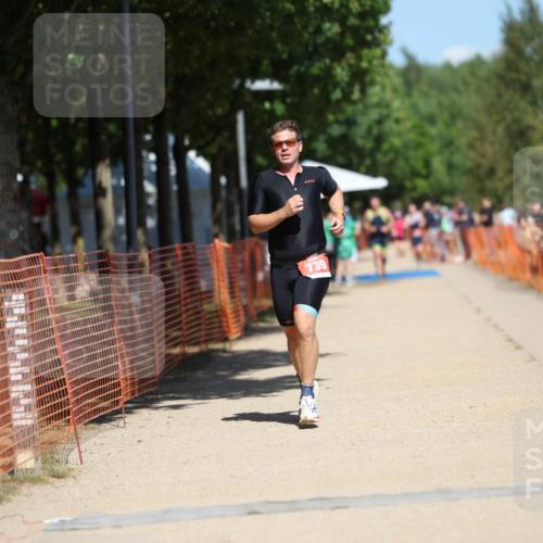 07.09.2025 - 19. Norderstedt Triathlon Michael Strokosch http://msf.ph/oto/8796681 07.09.2025 13:03:31 Laufen 182, 207, 273, 724, 739 meine-sportfotos.de