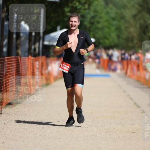 07.09.2025 - 19. Norderstedt Triathlon Michael Strokosch http://msf.ph/oto/8796739 07.09.2025 12:20:20 Laufen 1223 meine-sportfotos.de