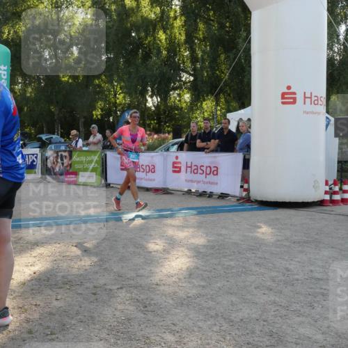 07.09.2025 - 19. Norderstedt Triathlon Zöllner http://msf.ph/oto/8796751 07.09.2025 17:19:52 Ziel 897 meine-sportfotos.de