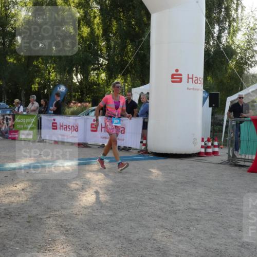07.09.2025 - 19. Norderstedt Triathlon Zöllner http://msf.ph/oto/8796757 07.09.2025 17:19:53 Ziel 897 meine-sportfotos.de