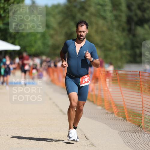 07.09.2025 - 19. Norderstedt Triathlon Michael Strokosch http://msf.ph/oto/8796784 07.09.2025 12:20:41 Laufen 245 meine-sportfotos.de