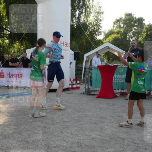 07.09.2025 - 19. Norderstedt Triathlon Zöllner http://msf.ph/oto/8796786 07.09.2025 17:20:17 Ziel 405 meine-sportfotos.de