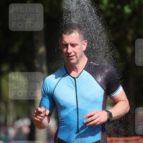 07.09.2025 - 19. Norderstedt Triathlon Michael Strokosch http://msf.ph/oto/8796792 07.09.2025 11:55:32 Laufen 734, 1164, 1173 meine-sportfotos.de