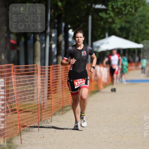 07.09.2025 - 19. Norderstedt Triathlon Michael Strokosch http://msf.ph/oto/8796822 07.09.2025 11:55:46 Laufen 1390 meine-sportfotos.de