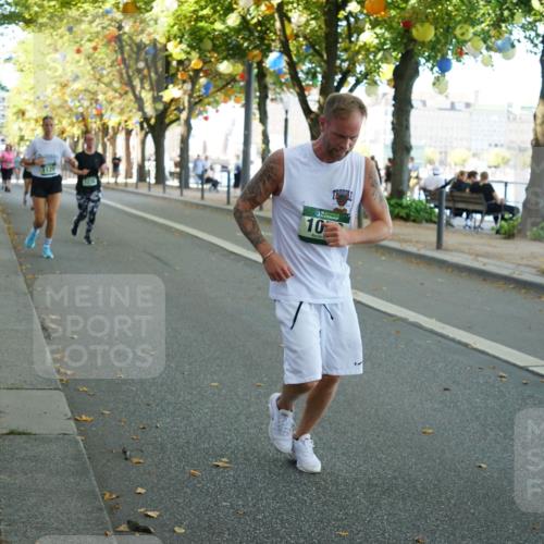 07.09.2025 - BARMER Alsterlauf Yannick Fuchs http://msf.ph/oto/8796830 07.09.2025 11:44:54 Laufen 10 meine-sportfotos.de