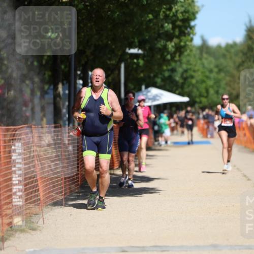07.09.2025 - 19. Norderstedt Triathlon Michael Strokosch http://msf.ph/oto/8796850 07.09.2025 13:03:54 Laufen 216, 218, 725, 1339, 1385 meine-sportfotos.de