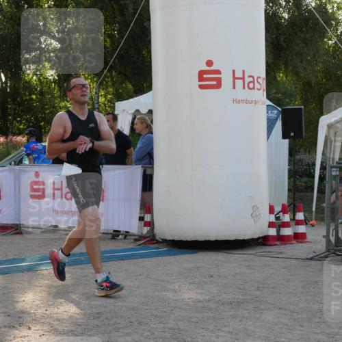 07.09.2025 - 19. Norderstedt Triathlon Zöllner http://msf.ph/oto/8796852 07.09.2025 17:21:07 Ziel 893 meine-sportfotos.de