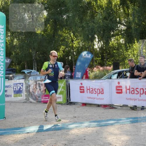 07.09.2025 - 19. Norderstedt Triathlon Zöllner http://msf.ph/oto/8796857 07.09.2025 17:22:17 Ziel 923 meine-sportfotos.de
