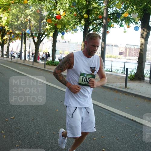 07.09.2025 - BARMER Alsterlauf Yannick Fuchs http://msf.ph/oto/8796882 07.09.2025 11:44:55 Laufen 1129, 1236, 36, 105 meine-sportfotos.de