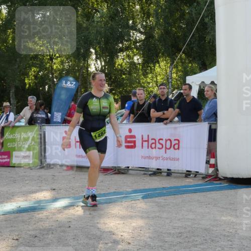 07.09.2025 - 19. Norderstedt Triathlon Zöllner http://msf.ph/oto/8796890 07.09.2025 17:22:26 Ziel 1482 meine-sportfotos.de