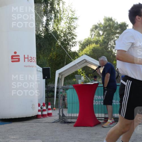 07.09.2025 - 19. Norderstedt Triathlon Zöllner http://msf.ph/oto/8796936 07.09.2025 17:22:38 Ziel 937 meine-sportfotos.de