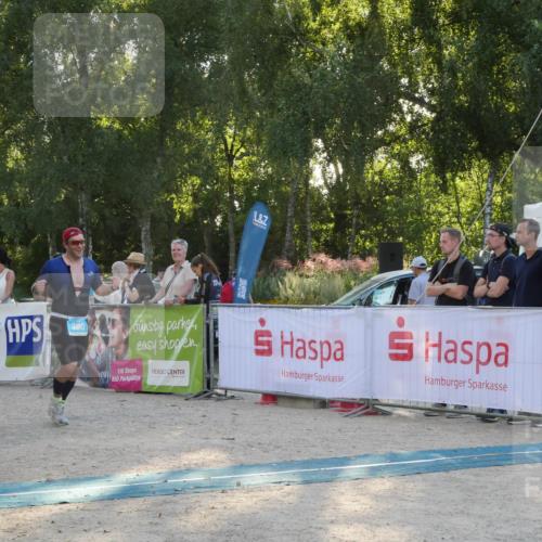 07.09.2025 - 19. Norderstedt Triathlon Zöllner http://msf.ph/oto/8796941 07.09.2025 17:23:52 Ziel 380 meine-sportfotos.de